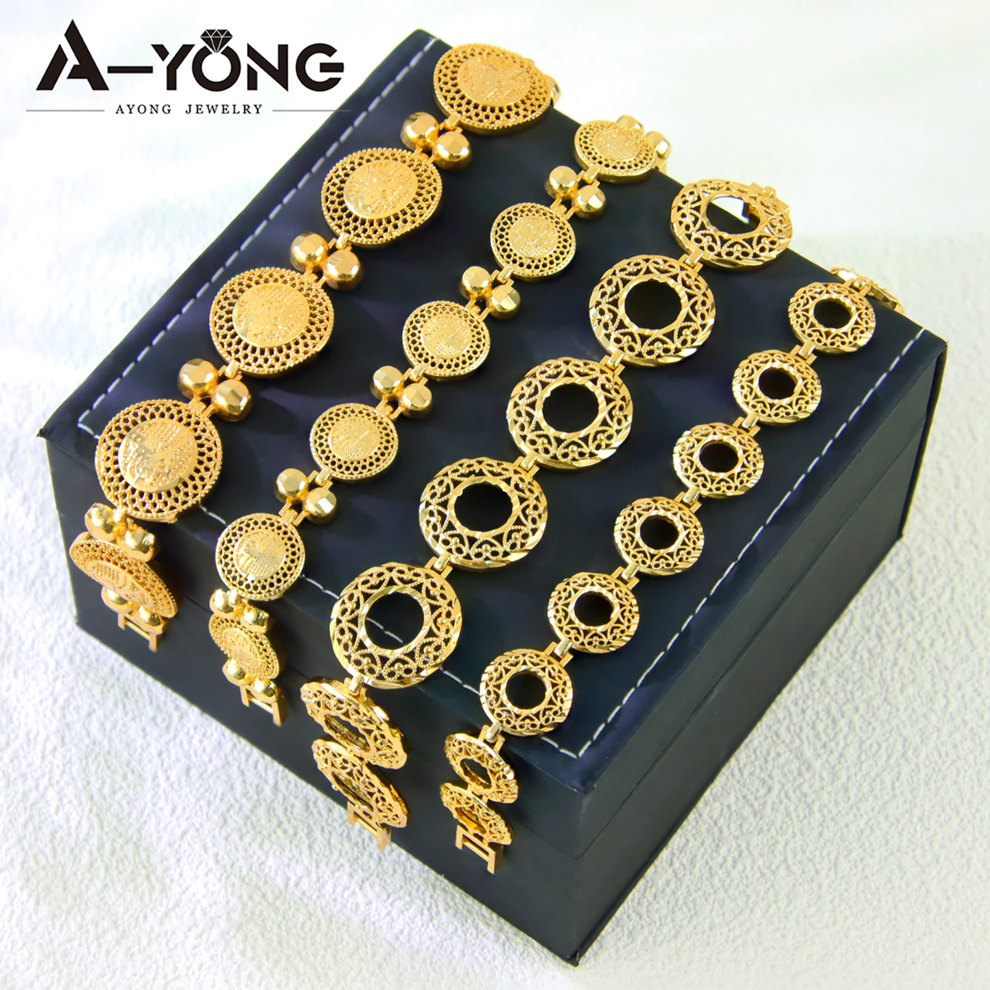 Saudi Luxury Gold Color Bracelets 21k Gold Plated Arab Islamic Elegant Cuff Bangles Dubai Women Luxury Wedding Party Jewelry
Saudi Luxury Gold Color Bracelets 21k Gold Plated Arab Islamic Elegant Cuff Bangles Dubai Women Luxury Wedding Party Jewelry
