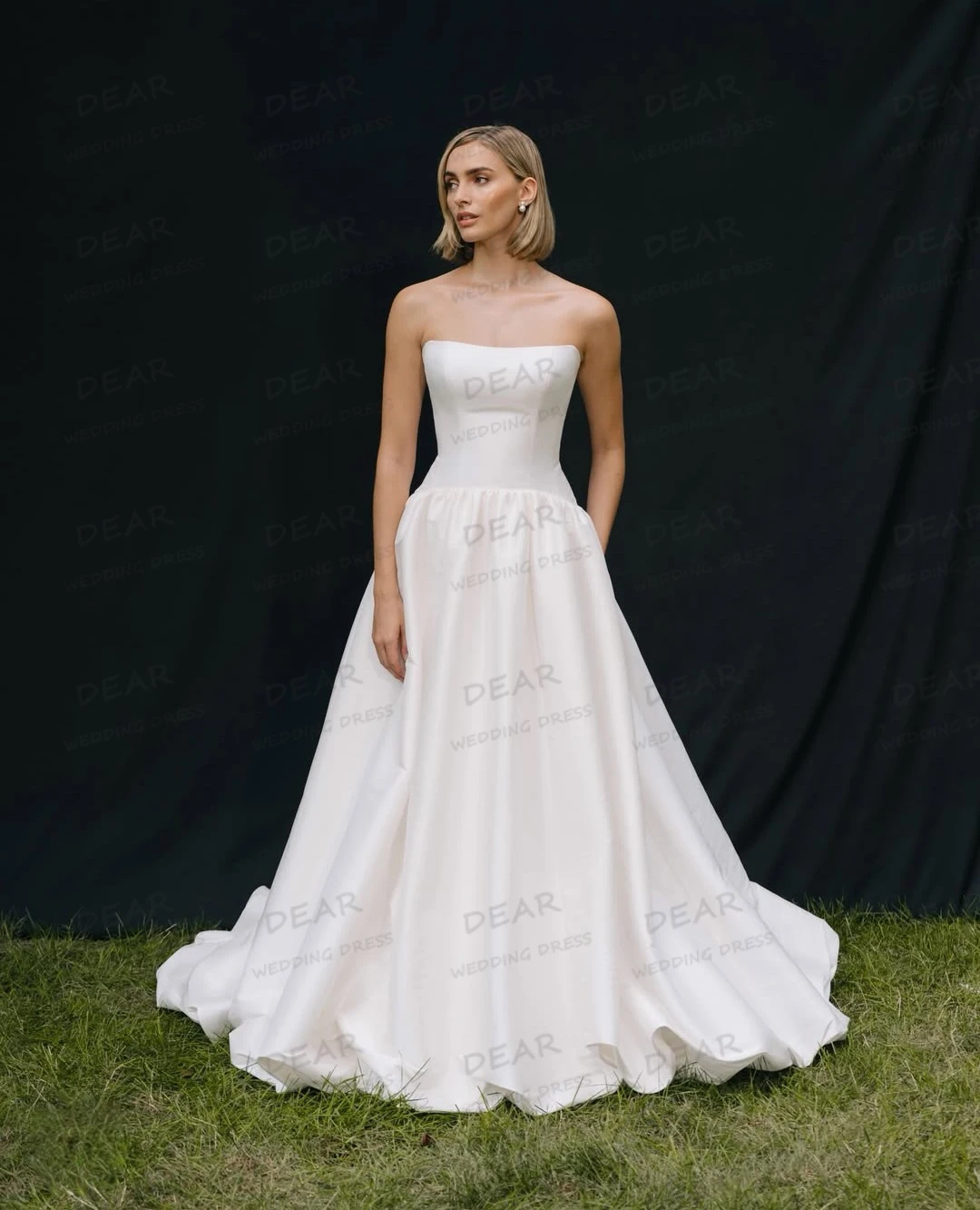Simple Satin Wedding Dresses Women's A Line Boat Neck Sleeveless Bridal Gowns Formal Ruffles Party Vestidos De Novia Customized
Simple Satin Wedding Dresses Women's A Line Boat Neck Sleeveless Bridal Gowns Formal Ruffles Party Vestidos De Novia Customized