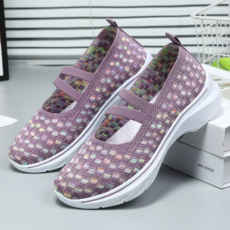 Spring New Women's Shoes Light and Breathable Flat Shoes Plaid Multi-functional Sports and Leisure Shoes Elastic Band
Spring New Women's Shoes Light and Breathable Flat Shoes Plaid Multi-functional Sports and Leisure Shoes Elastic Band