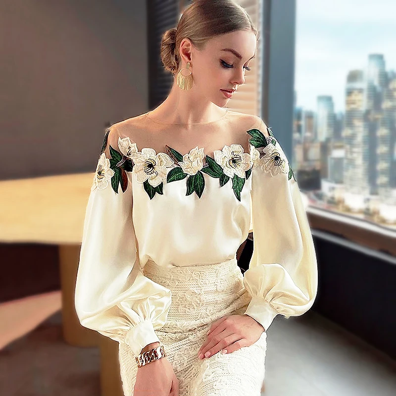 Luxury Embroidery Elegant Ladies Blouses New Autumn 2022 Long Sleeve Satin Shirts For Women Clothes Fashion Women's Shirts SL230
Luxury Embroidery Elegant Ladies Blouses New Autumn 2022 Long Sleeve Satin Shirts For Women Clothes Fashion Women's Shirts SL230
