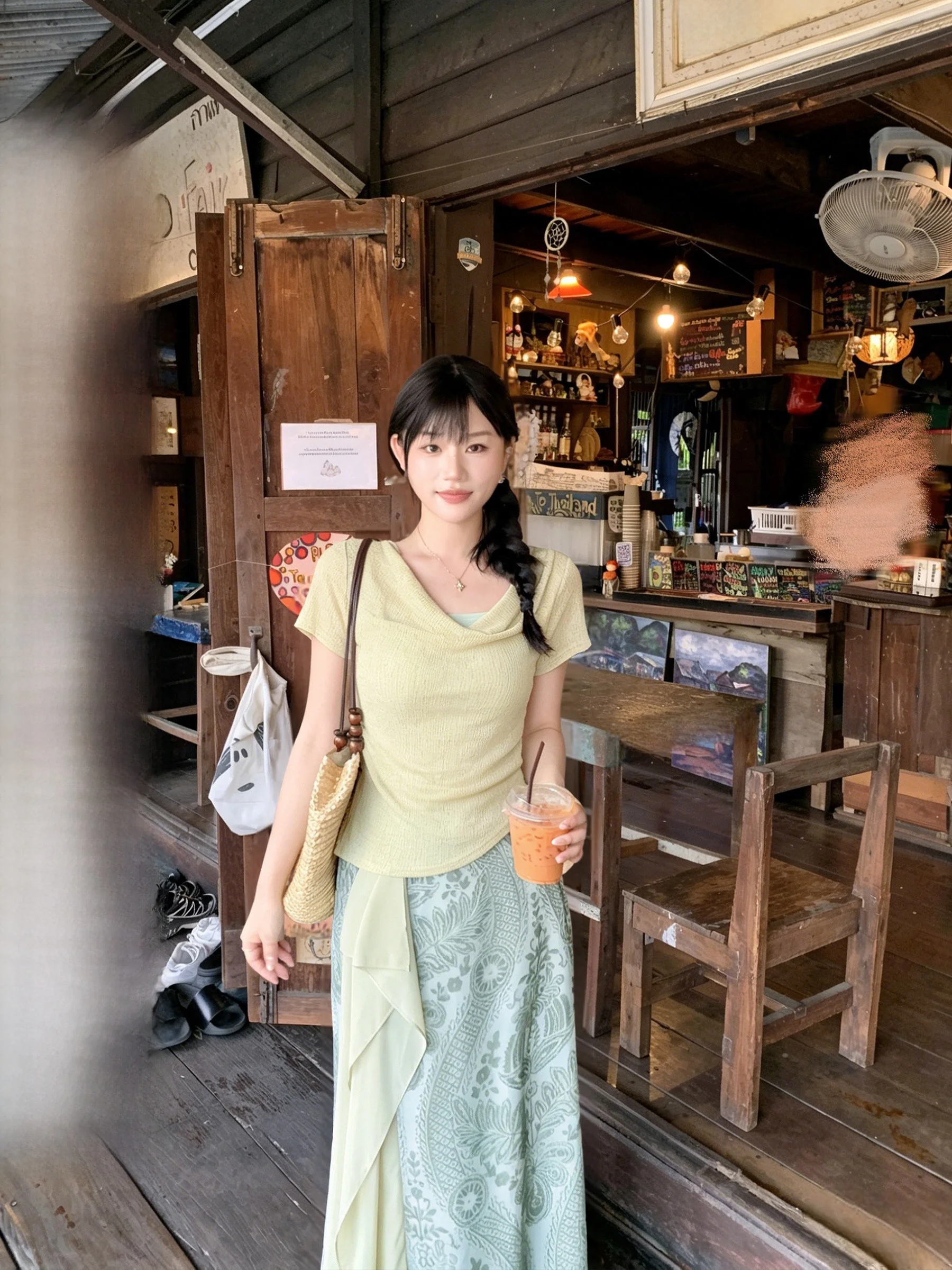 Summer Set New Gentle Breeze Halter Neck Women's Skirt Zen Style Two-Piece Set Fashionable Women's Clothing Half-length Skirt
Summer Set New Gentle Breeze Halter Neck Women's Skirt Zen Style Two-Piece Set Fashionable Women's Clothing Half-length Skirt