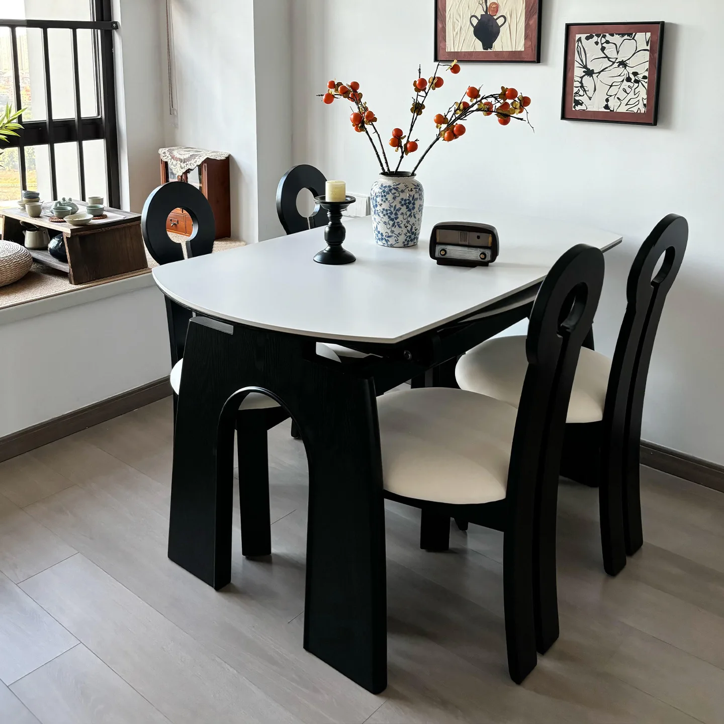 French retro style retractable solid wood rock slab dining table household small apartment square and round dual-purpose variabl
French retro style retractable solid wood rock slab dining table household small apartment square and round dual-purpose variabl