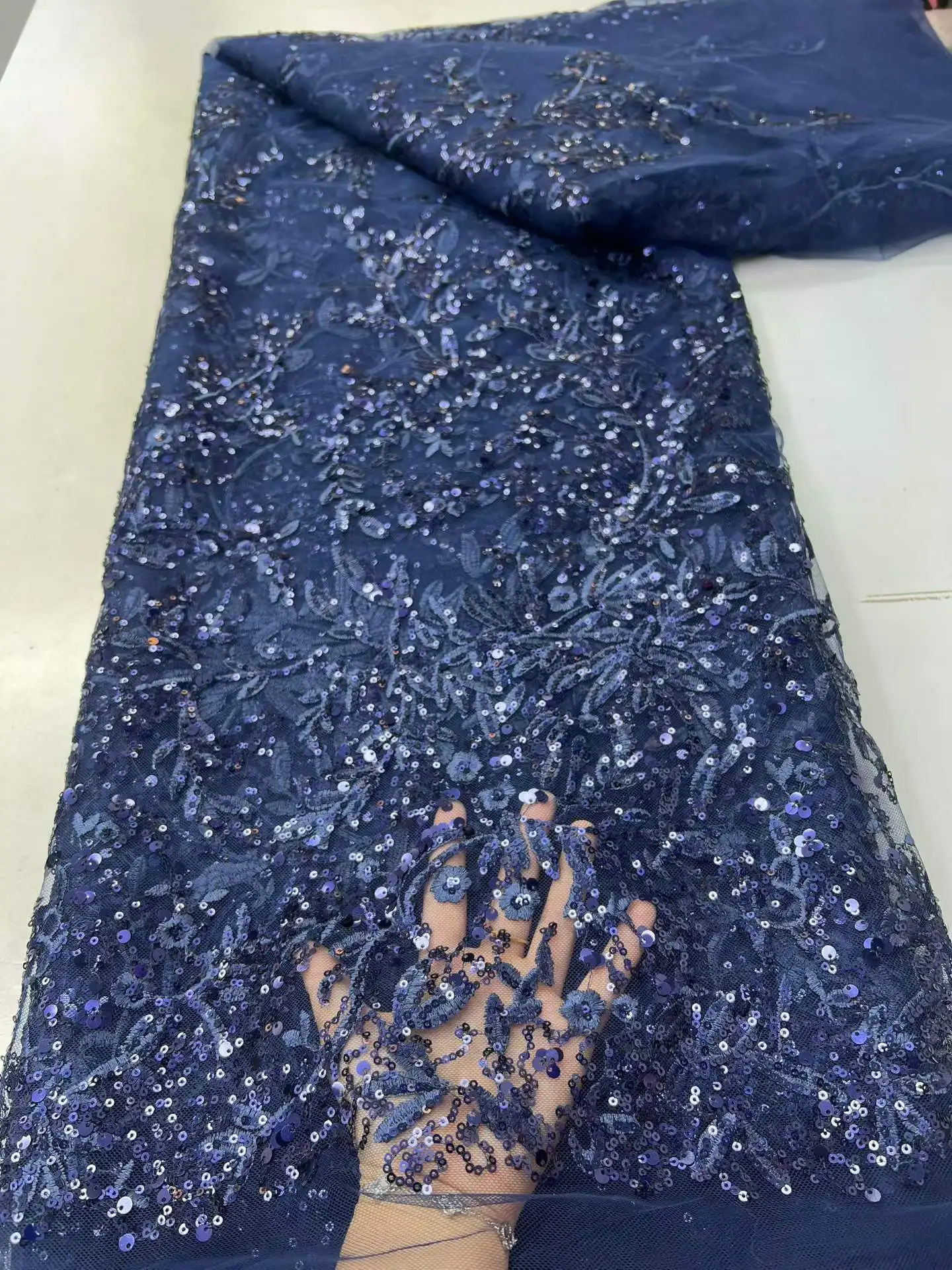 2026 High Quality Nigerian Sequins Lace French Tulle Fabric African Lace Fabric For Wedding Party Dress
2026 High Quality Nigerian Sequins Lace French Tulle Fabric African Lace Fabric For Wedding Party Dress