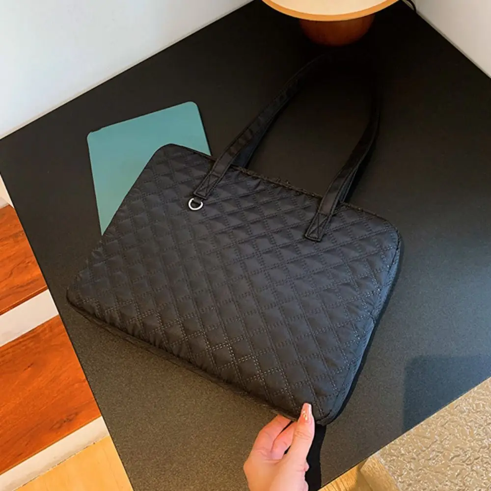 11/14Inch Laptop Shoulder Bag Simple Solid Handbag Computer Storage Bag File Package Waterproof Business Briefcase Bag Travel
11/14Inch Laptop Shoulder Bag Simple Solid Handbag Computer Storage Bag File Package Waterproof Business Briefcase Bag Travel