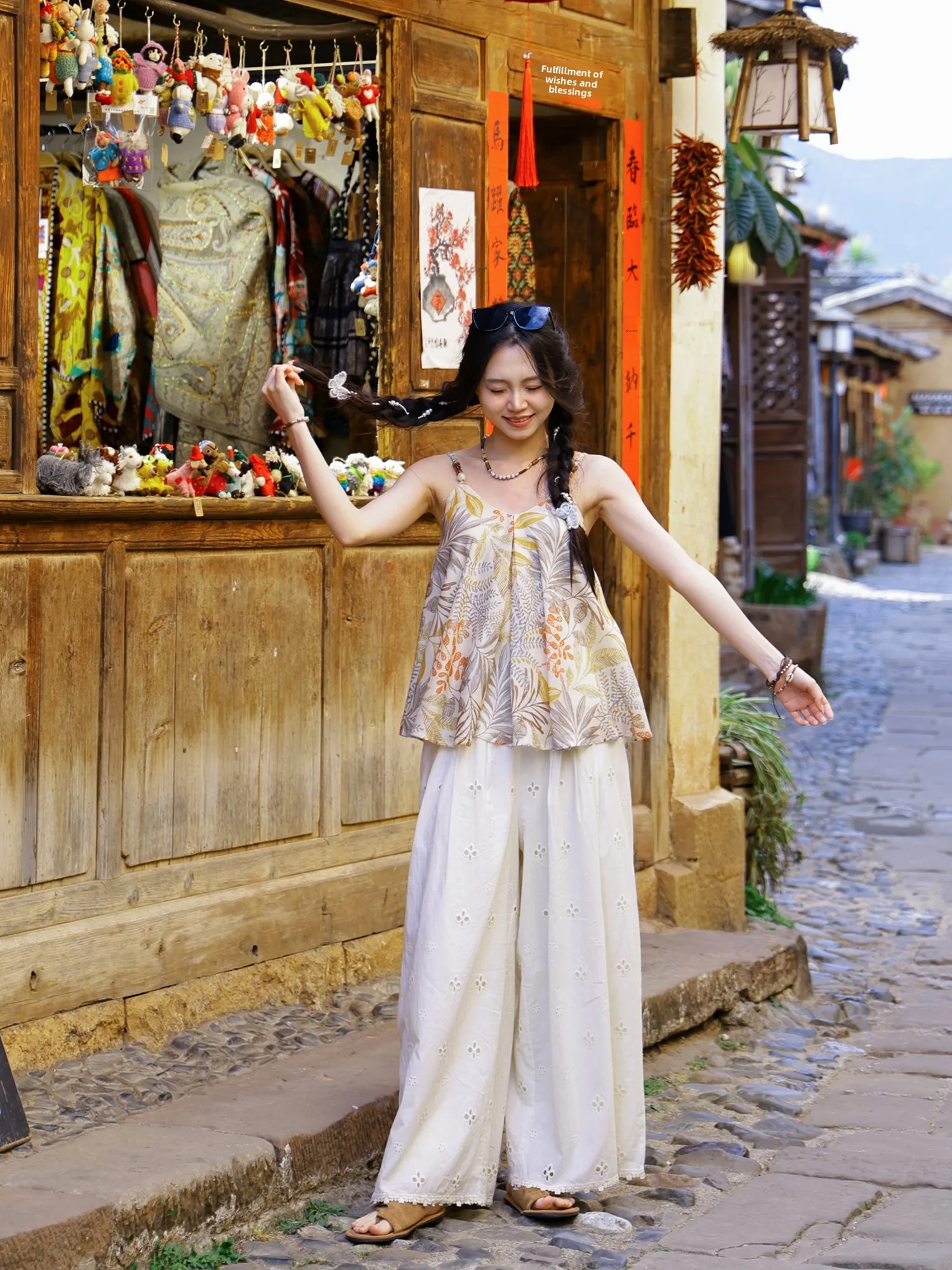 Loose Casual Pants Ethnic Style Pure Color Embroidery Wide Leg Travel Vacation Women's High Waist Elastic Comfortable Breathable
Loose Casual Pants Ethnic Style Pure Color Embroidery Wide Leg Travel Vacation Women's High Waist Elastic Comfortable Breathable