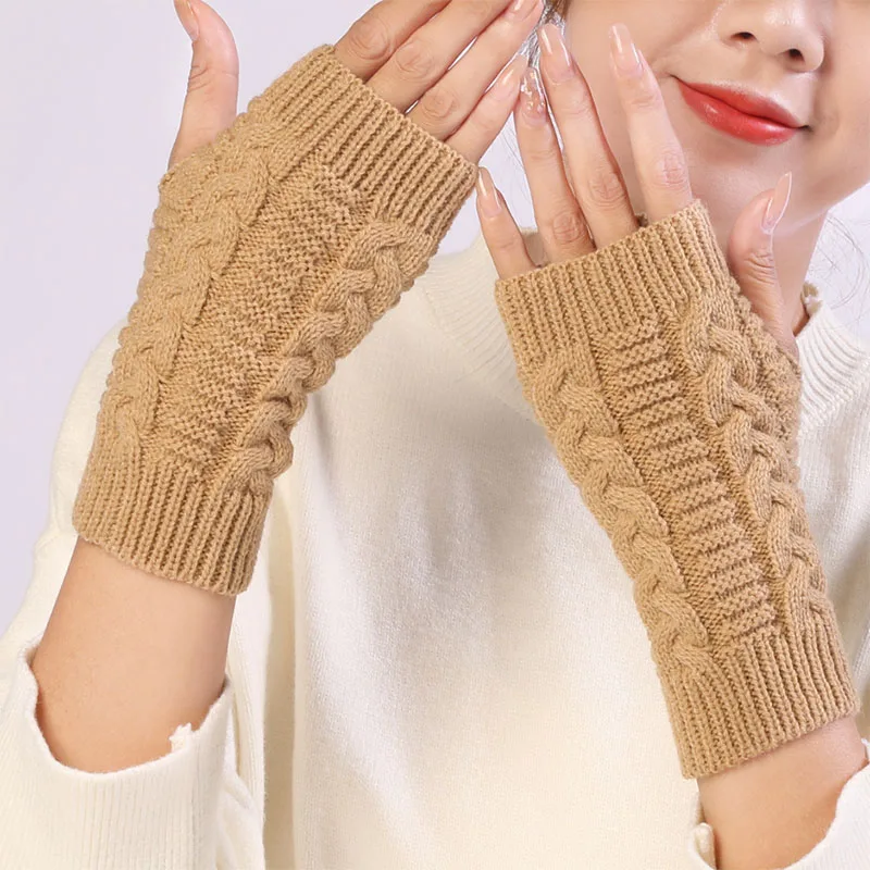 20cm Short Twist Gloves Women Autumn Winter Yarn Sleeves Work Gloves Warm Exposed Finger Fake Sleeves Knitted Fingerless Gloves
20cm Short Twist Gloves Women Autumn Winter Yarn Sleeves Work Gloves Warm Exposed Finger Fake Sleeves Knitted Fingerless Gloves