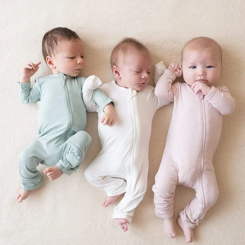 Bamboo Fiber Comfort Long Sleeve Bodysuit with Convertible Foot Cover Zipper Design, Baby Boy and Baby Girl Bodysuits Romper
Bamboo Fiber Comfort Long Sleeve Bodysuit with Convertible Foot Cover Zipper Design, Baby Boy and Baby Girl Bodysuits Romper
