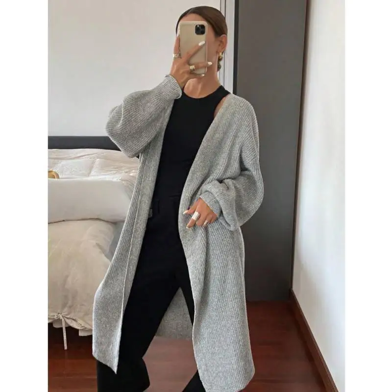 Новый женский однотонный вязаный свитер оверсайз с длинными рукавами и заниженной линией плеча для повседневной носки...
Новый женский однотонный вязаный свитер оверсайз с длинными рукавами и заниженной линией плеча для повседневной носки...