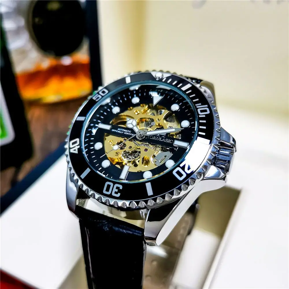 Высококлассные деловые мужские механические часы с автоматическим заводом, дизайн со скелетом, кожаный ремешок, элитные роскошные модные повседневные стильные универсальные красивые мужские часы Social Guy, европейский и американский стиль, лучший подарок
Высококлассные деловые мужские механические часы с автоматическим заводом, дизайн со скелетом, кожаный ремешок, элитные роскошные модные повседневные стильные универсальные красивые мужские часы Social Guy, европейский и американский стиль, лучший подарок