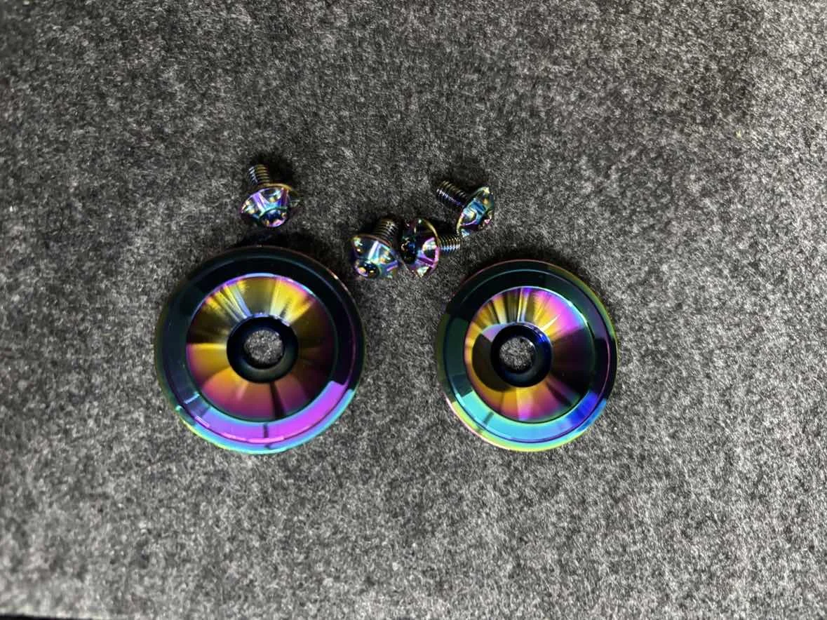 For SHOEI GLAMSTER Buckle Cover Left Right Decorative Covers Screw
For SHOEI GLAMSTER Buckle Cover Left Right Decorative Covers Screw