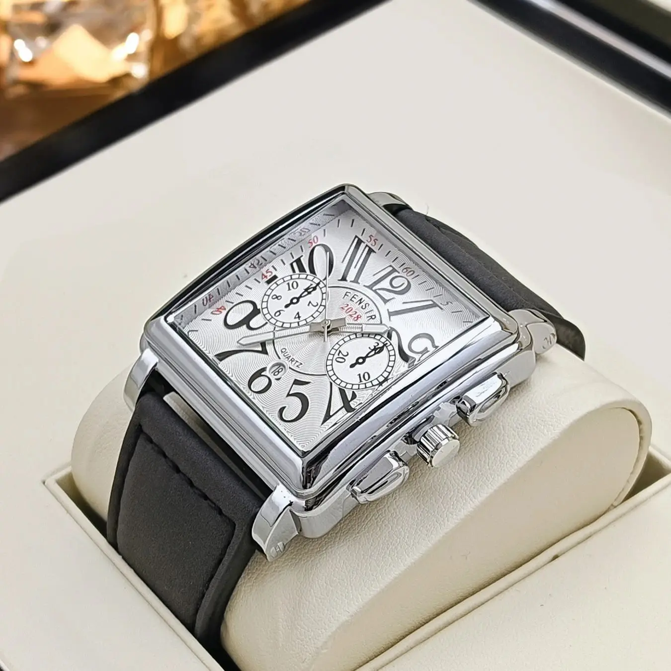 Men's Business Quartz Watch, Waterproof Luminous Calendar Wristwatch, Fashionable Casual Sports Men's Watch, Light Luxury Large Dial Men's Watch, Essential for Daily Commuting and Gift-Giving, Trendy Hot-Selling Men's Wristwatch
Men's Business Quartz Watch, Waterproof Luminous Calendar Wristwatch, Fashionable Casual Sports Men's Watch, Light Luxury Large Dial Men's Watch, Essential for Daily Commuting and Gift-Giving, Trendy Hot-Selling Men's Wristwatch