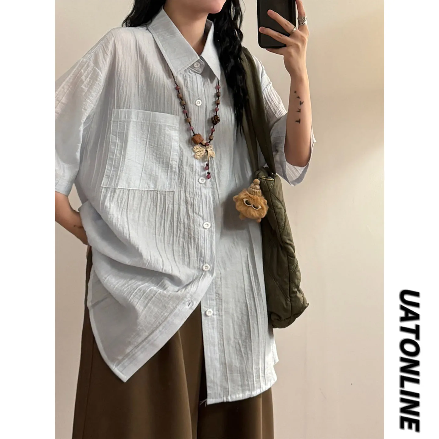 UATONLINE2026 Summer Loose Texture Folded Lightweight Breathable Color Short Sleeve Trendy Brand Shirt Women's Fashion
UATONLINE2026 Summer Loose Texture Folded Lightweight Breathable Color Short Sleeve Trendy Brand Shirt Women's Fashion