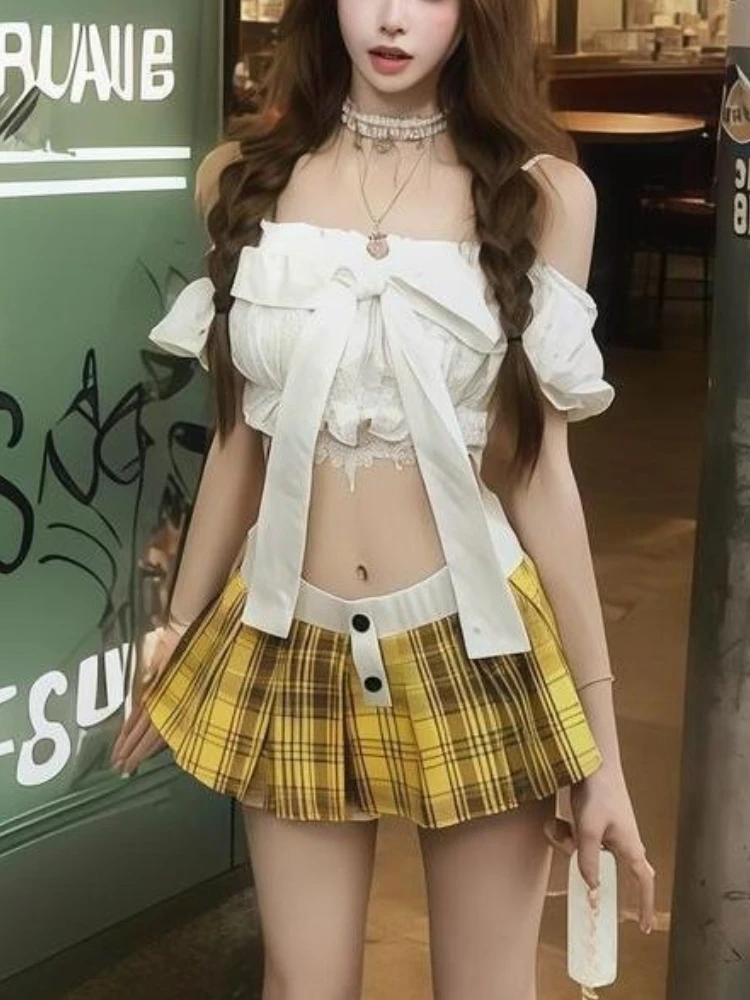Korean Sweet Elegant Women's 2 Piece Sets Y2k Sexy Off Shoulder Tops + Pleated Mini Skirt Fashion Female Aesthetic Design Outfit
Korean Sweet Elegant Women's 2 Piece Sets Y2k Sexy Off Shoulder Tops + Pleated Mini Skirt Fashion Female Aesthetic Design Outfit