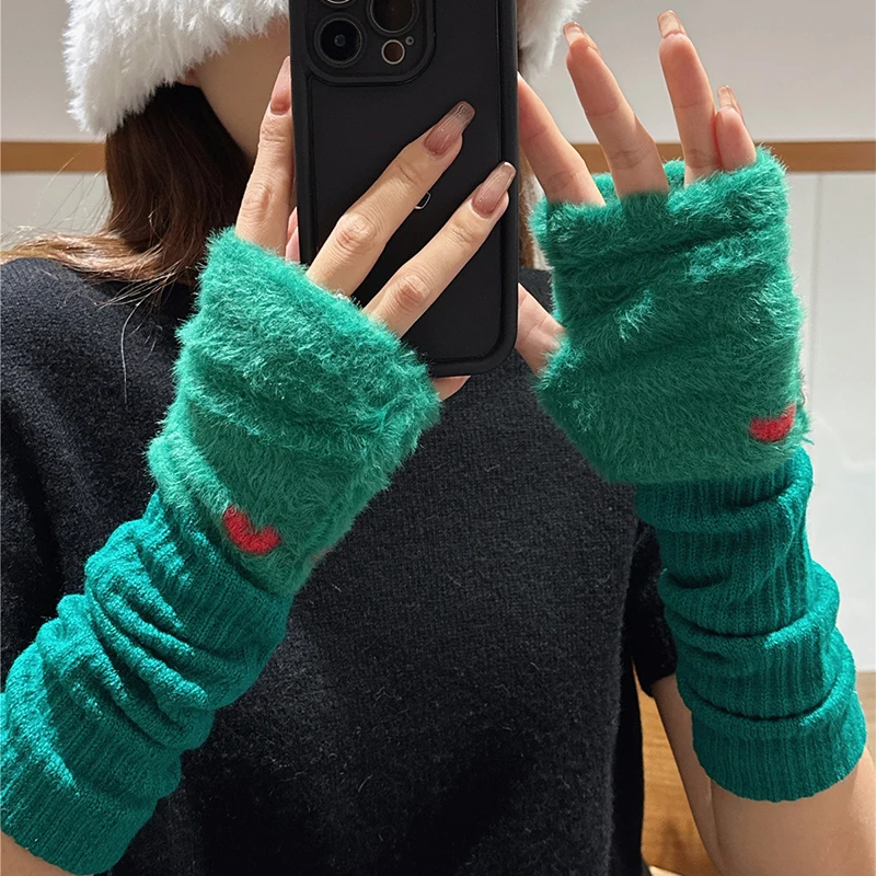 Korean Y2k Winter Mink Fleece Half Finger Gloves Women Soft Warm Solid Long Heart Plush Knitted Fingerless Gloves Wrist Mittens
Korean Y2k Winter Mink Fleece Half Finger Gloves Women Soft Warm Solid Long Heart Plush Knitted Fingerless Gloves Wrist Mittens