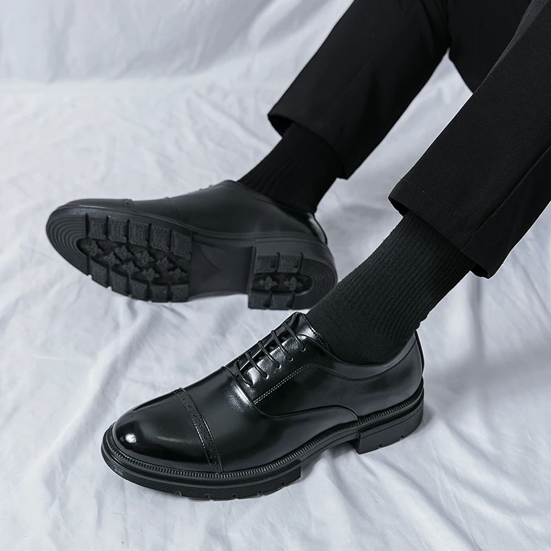 Classic Men Derby Shoes PU Black Brown Thick Soled Patchwork Leather Shoes Men Business Formal Casual Leather Shoes Sizes 38-46
Classic Men Derby Shoes PU Black Brown Thick Soled Patchwork Leather Shoes Men Business Formal Casual Leather Shoes Sizes 38-46