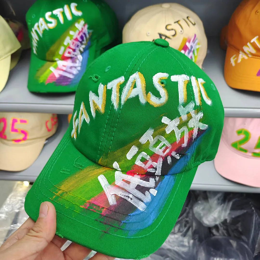 2022 new Fashion Graffiti printing Baseball Caps Outdoor cotton Shade Hats men women Summer Caps adjustable Letter Cool hats
2022 new Fashion Graffiti printing Baseball Caps Outdoor cotton Shade Hats men women Summer Caps adjustable Letter Cool hats