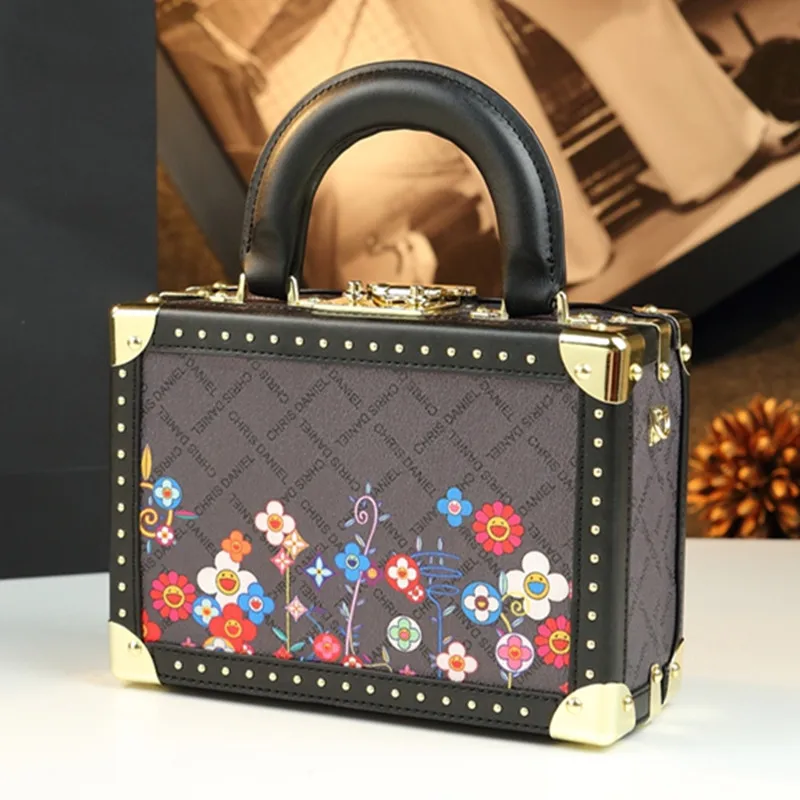 2025 New Floral Printed Leather Women Handbags Small Shoulder Crossbody Bag Luxury Fashion Evening Bag Portable Hard Box Bags
2025 New Floral Printed Leather Women Handbags Small Shoulder Crossbody Bag Luxury Fashion Evening Bag Portable Hard Box Bags