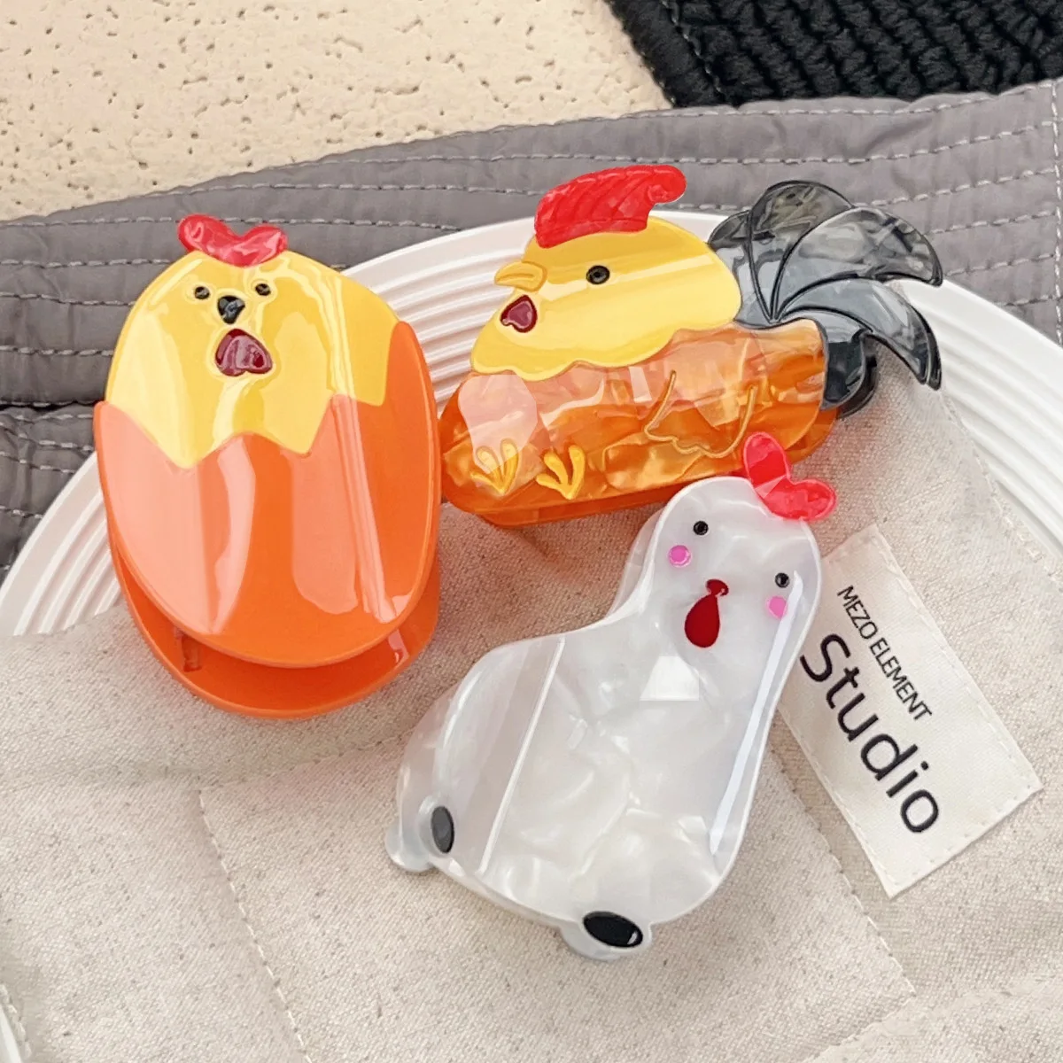 Women's Hair Claws New Cute Cartoon Rooster Funny Personalized Hair Grabs Kawaii Large Size High Quality Hair Accessories Girl
Women's Hair Claws New Cute Cartoon Rooster Funny Personalized Hair Grabs Kawaii Large Size High Quality Hair Accessories Girl