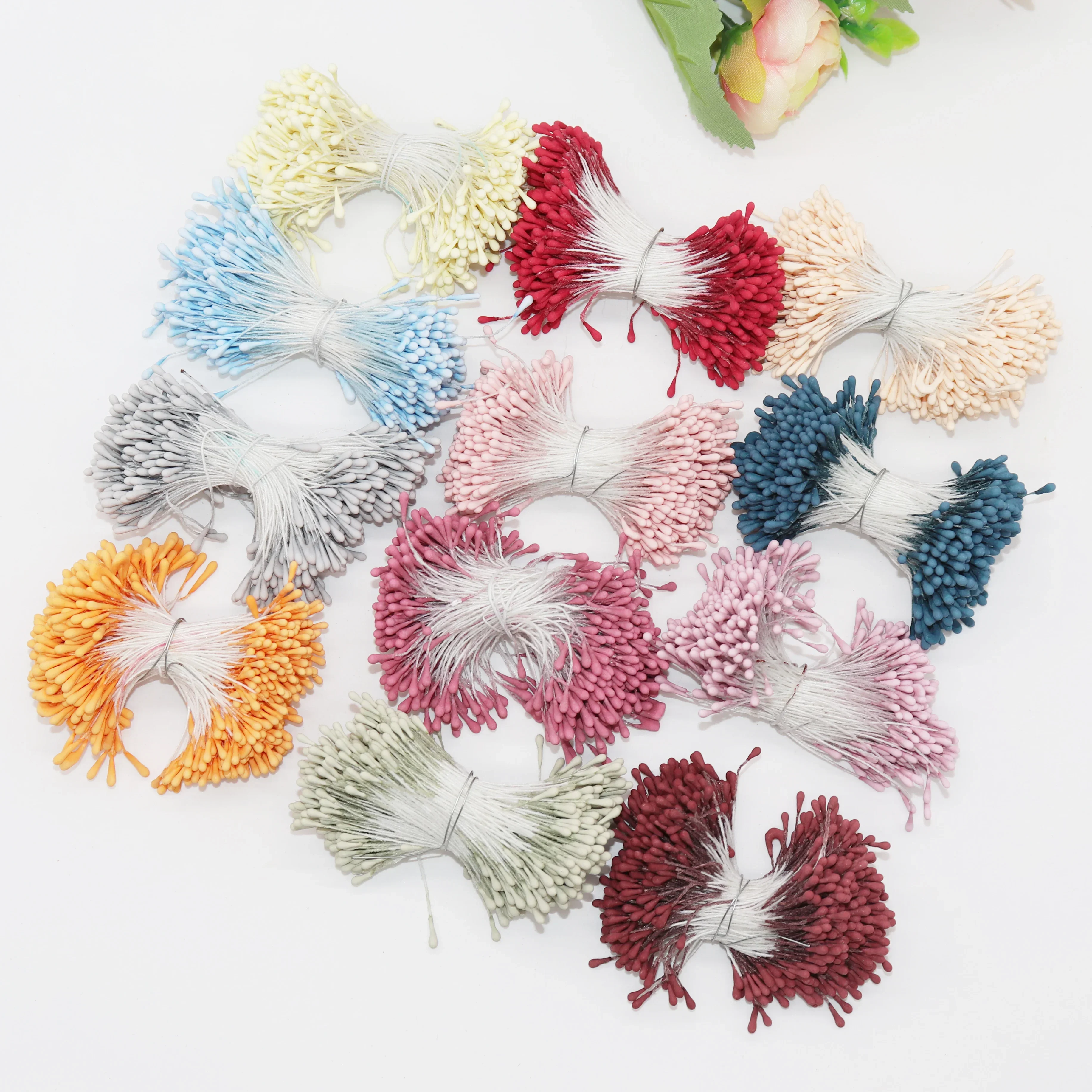 400pcs 1.5mm Mini Stamen Handmade Artificial Flowers For Wedding Party Home Decoration DIY Christmas Scrapbook Accessories
400pcs 1.5mm Mini Stamen Handmade Artificial Flowers For Wedding Party Home Decoration DIY Christmas Scrapbook Accessories