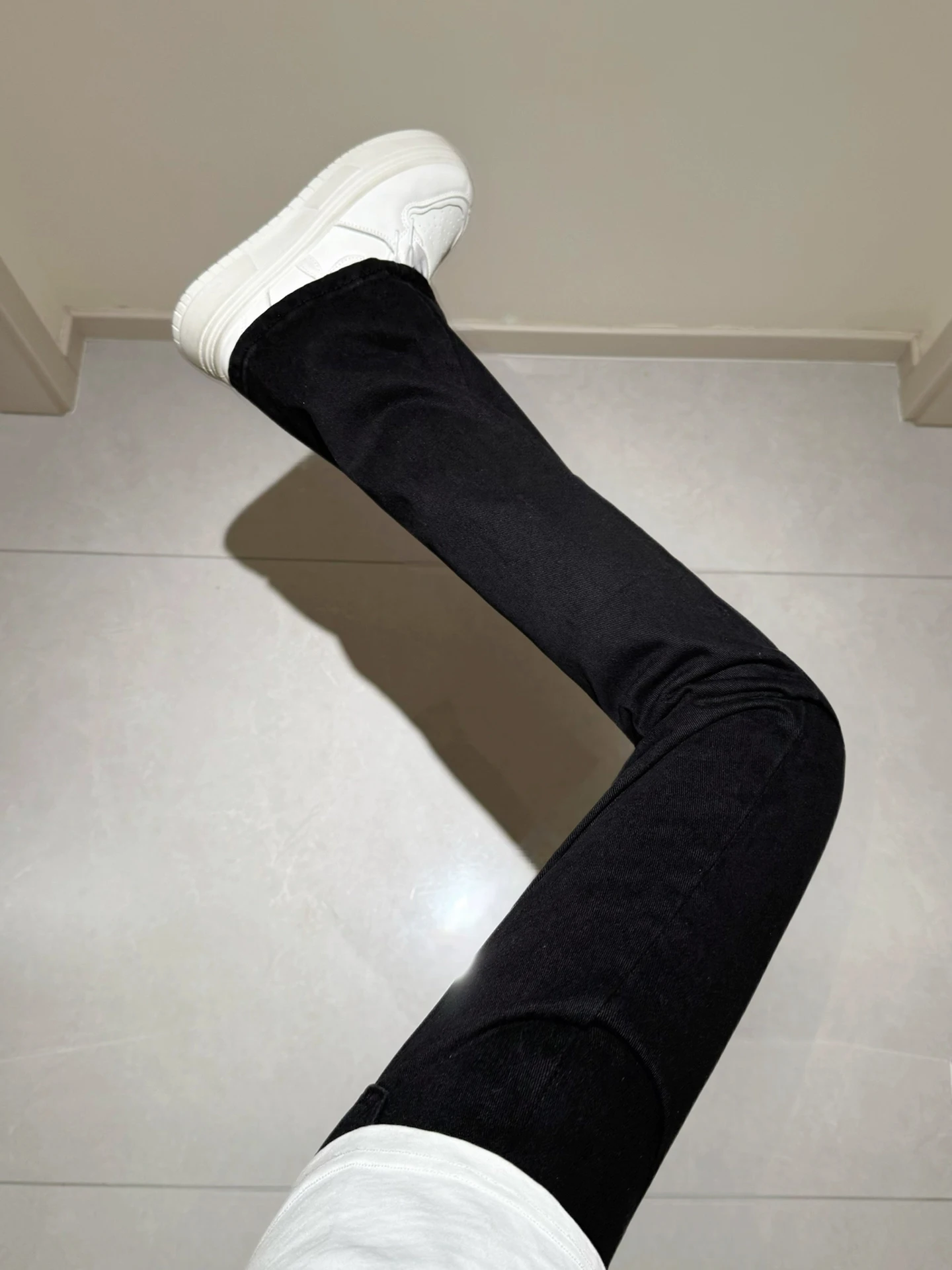 Black Fleece Lined Flared Jeans Men's Winter American High Street Style Slimming Straight Leg Trousers Youth Casual Wear
Black Fleece Lined Flared Jeans Men's Winter American High Street Style Slimming Straight Leg Trousers Youth Casual Wear
