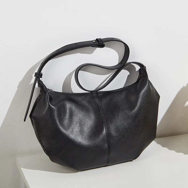 New Large Capacity Solid Color Women's Handheld Crossbody Shoulder Bag, High-End Texture, Versatile Stylish & Minimalist
New Large Capacity Solid Color Women's Handheld Crossbody Shoulder Bag, High-End Texture, Versatile Stylish & Minimalist