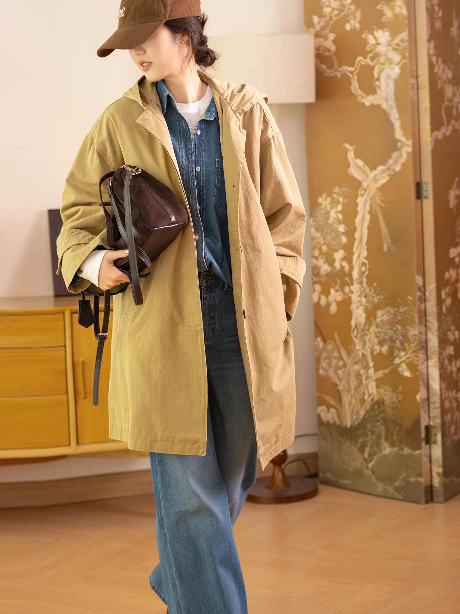 Comfortable Cotton Casual Style Coat with Hood And Buttons Loose Fit Slimming Color Daily Wear Windbreaker Jacket
Comfortable Cotton Casual Style Coat with Hood And Buttons Loose Fit Slimming Color Daily Wear Windbreaker Jacket