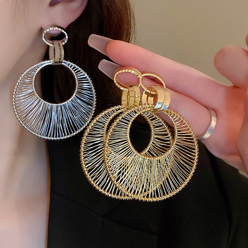 Hyperbole High Quality Technology Drop Earrings For Women Hollow-Out Desigh Geometric Summer Beach Lady Accessories Hot Selling
Hyperbole High Quality Technology Drop Earrings For Women Hollow-Out Desigh Geometric Summer Beach Lady Accessories Hot Selling
