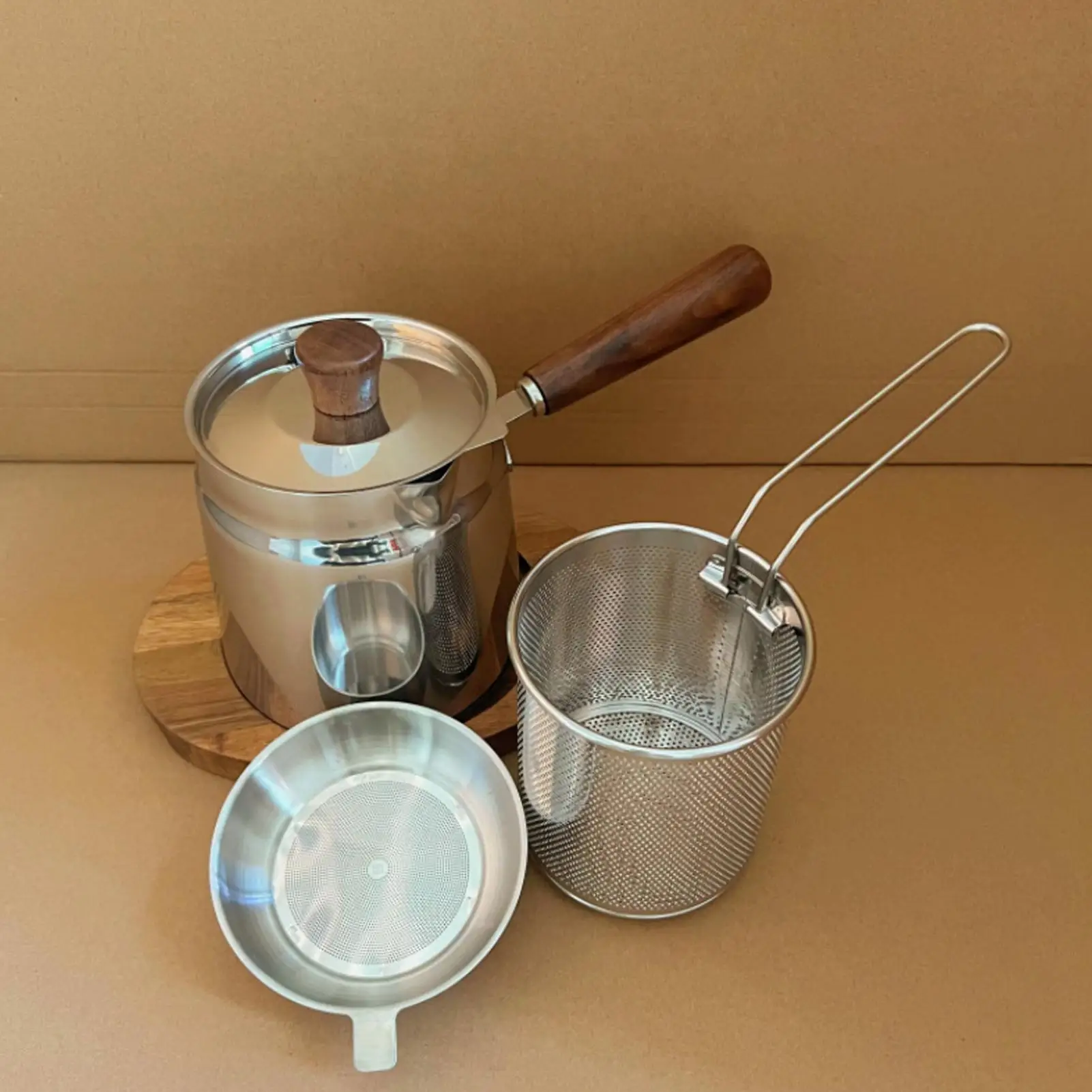 Small Deep Fryer Large Capacity Stainless Steel Cookware With Basket And Strainer Deep Fryer Basket For Kitchen Home Camping
Small Deep Fryer Large Capacity Stainless Steel Cookware With Basket And Strainer Deep Fryer Basket For Kitchen Home Camping