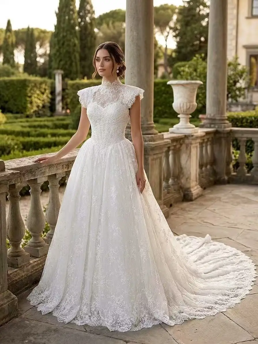 New Arrival Lace Appliques Wedding Dress Elegant High Collar Sleeveless Bridal Gown Customized Dresses For Bride evening dress
New Arrival Lace Appliques Wedding Dress Elegant High Collar Sleeveless Bridal Gown Customized Dresses For Bride evening dress