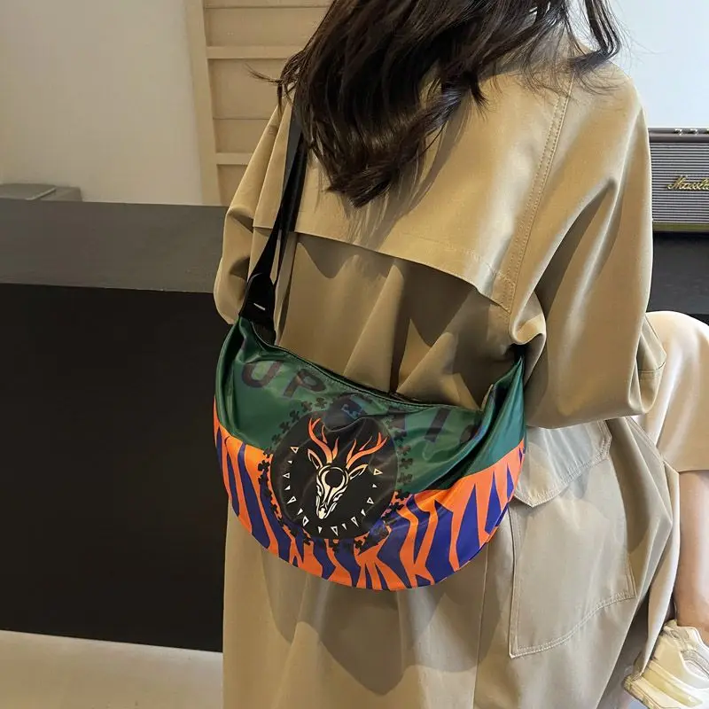 2026 New Fashion Pack Nylon Cloth Internet Celebrity Messenger Bag National Big Capacity Versatile Dumpling Crossbody Bags
2026 New Fashion Pack Nylon Cloth Internet Celebrity Messenger Bag National Big Capacity Versatile Dumpling Crossbody Bags