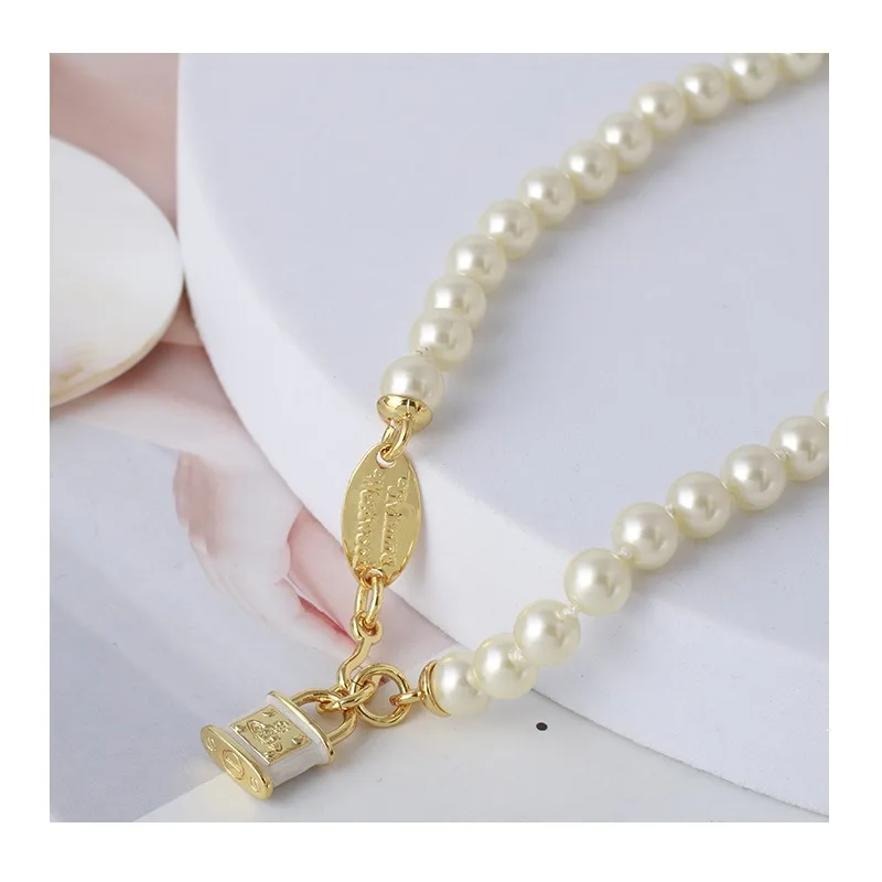 Tide Brand Jewelry Planet Pearl with Enamel Three-dimensional Small Lock Necklace Female Mixed Batch
Tide Brand Jewelry Planet Pearl with Enamel Three-dimensional Small Lock Necklace Female Mixed Batch