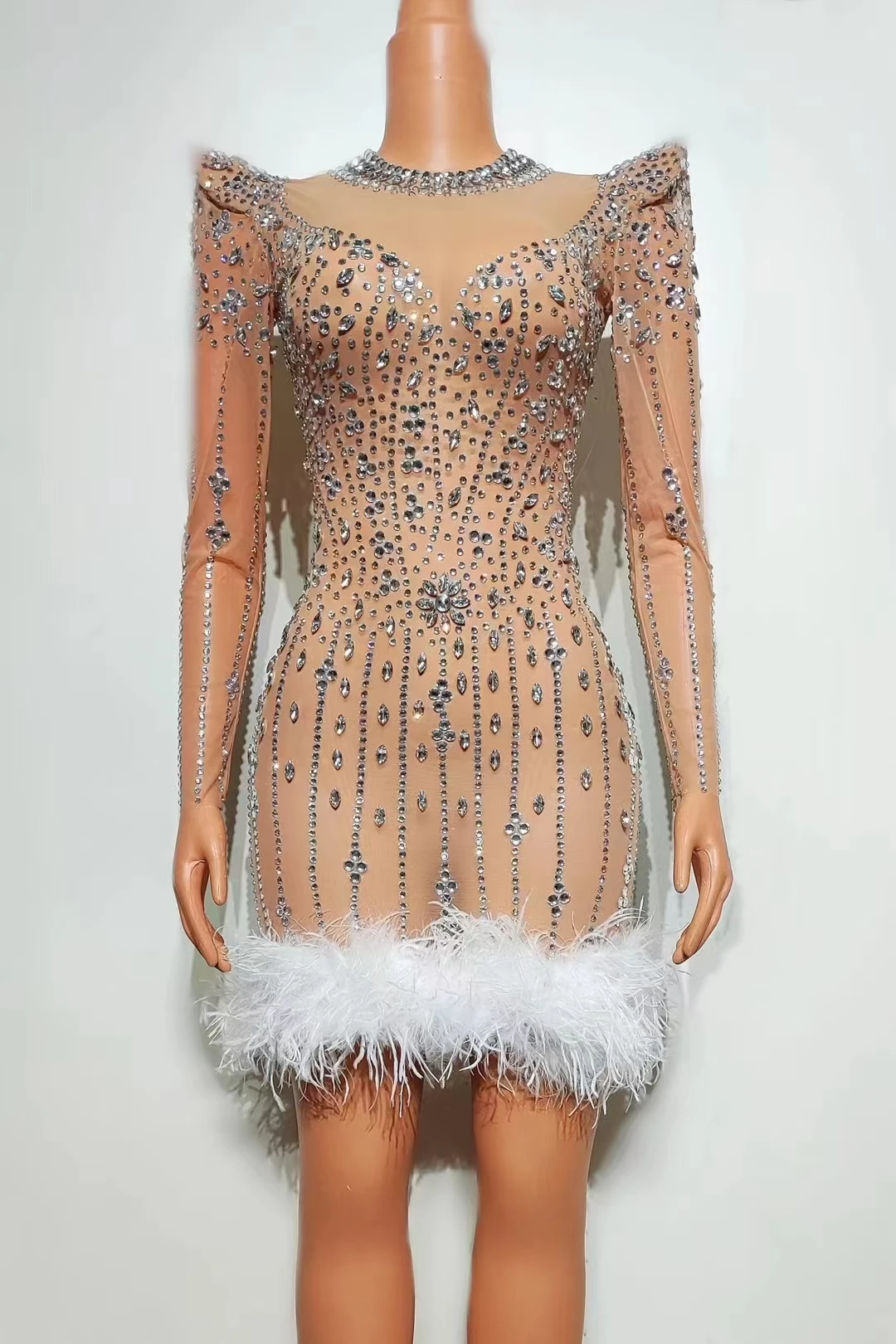 Women Celebrity Sexy Diamonds Feathers Neck Mesh Short New In Dress Luxury 2024Evening Party Birtyday Prom Elegant Gowns A623
Women Celebrity Sexy Diamonds Feathers Neck Mesh Short New In Dress Luxury 2024Evening Party Birtyday Prom Elegant Gowns A623