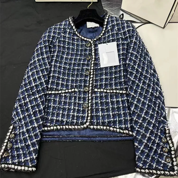 Customization European women's clothing - new summer styles in 2026 Long-sleeved blue single-button tweed coat
Customization European women's clothing - new summer styles in 2026 Long-sleeved blue single-button tweed coat