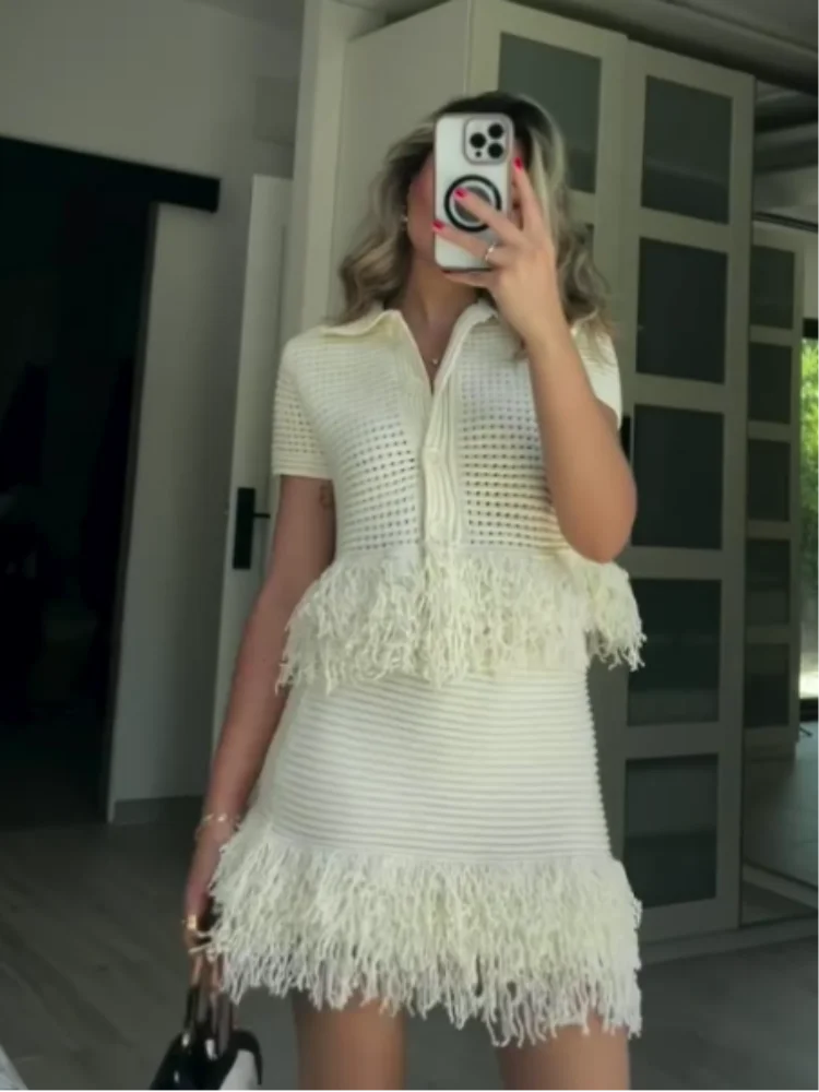Tassel Knitted Short Sleeved Top Cardigan Skirt Women Set Fringed Hollow Out Shirt Blouse Coat Knitwear Jacket Wrap Hip Skirts
Tassel Knitted Short Sleeved Top Cardigan Skirt Women Set Fringed Hollow Out Shirt Blouse Coat Knitwear Jacket Wrap Hip Skirts