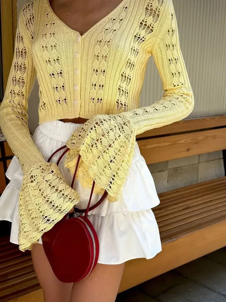 Knitwear Hollow Out Sweater Cardigan Women V-Neck Long Sleeve See-Through Cropped Top Summer Knit Patchwork Cardigan Top
Knitwear Hollow Out Sweater Cardigan Women V-Neck Long Sleeve See-Through Cropped Top Summer Knit Patchwork Cardigan Top