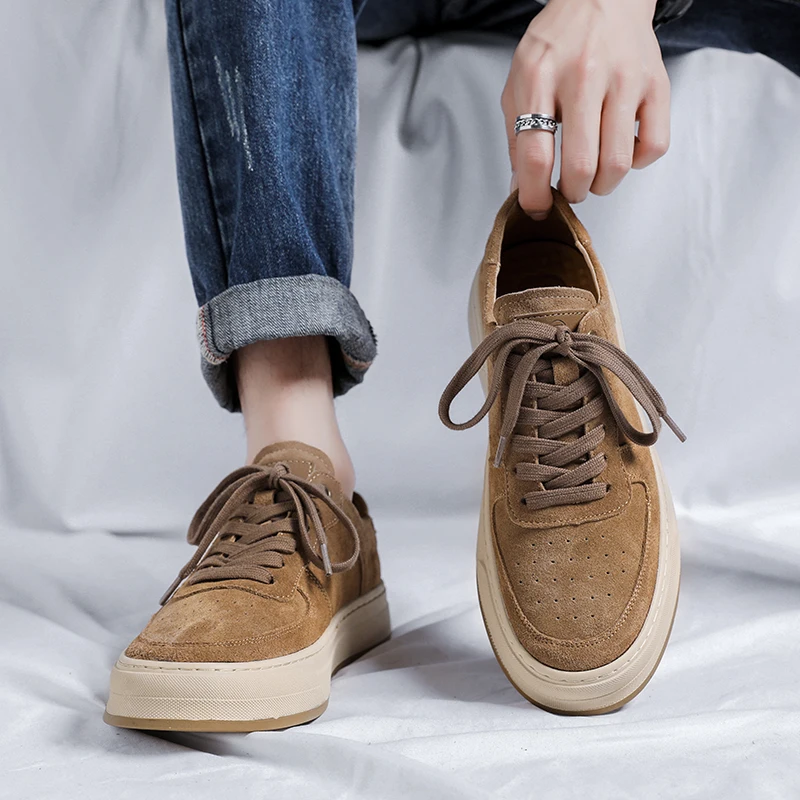 Trendy minimalist Men's Casual Thick Bottom Skateboard Shoes Vintage Low Top Lace Up Brown Shoes Classic Comfortable Sneakers
Trendy minimalist Men's Casual Thick Bottom Skateboard Shoes Vintage Low Top Lace Up Brown Shoes Classic Comfortable Sneakers