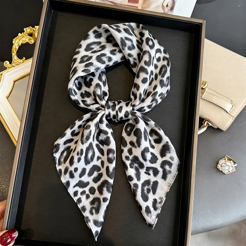 Fashion Scarf Hijab Square Turban Women's Luxury Handkerchief Headscarf Neckerchief Bandana Windproof Shawl Wraps Headband Print
Fashion Scarf Hijab Square Turban Women's Luxury Handkerchief Headscarf Neckerchief Bandana Windproof Shawl Wraps Headband Print