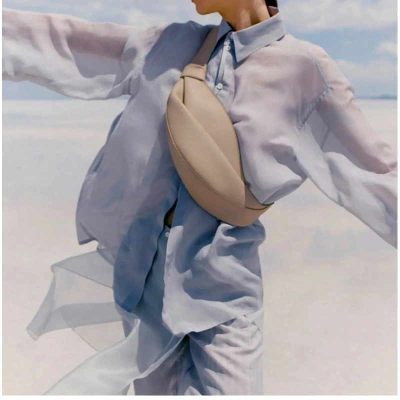 2025 новая гладкая женская сумка через плечо из воловьей кожи, модная и универсальная сумка
2025 новая гладкая женская сумка через плечо из воловьей кожи, модная и универсальная сумка