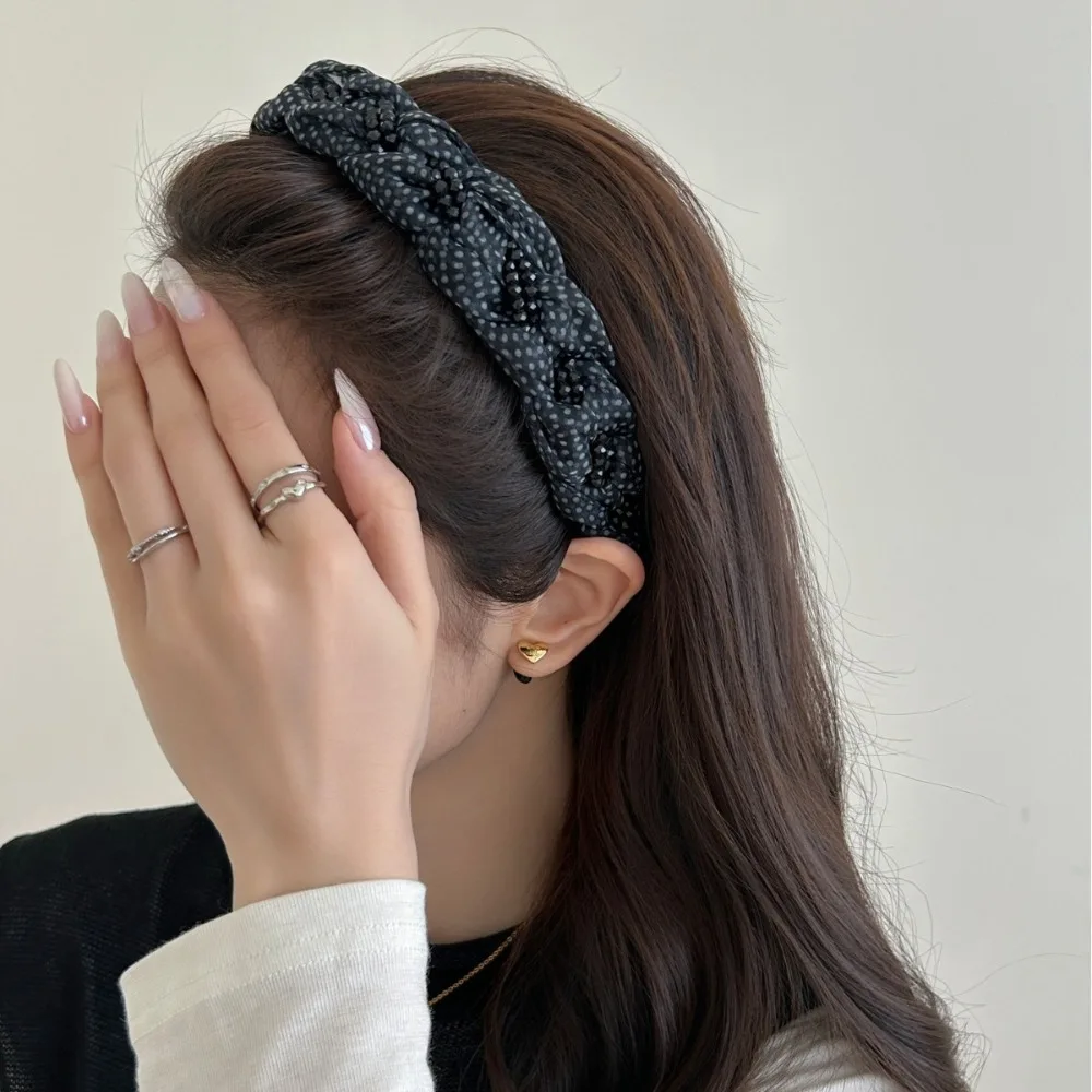 INS Korean Polka Dot Braided Headband Leopard Print Beaded Hair Hoop High Crown Volume Hair Clip for Women Elegant Headwear
INS Korean Polka Dot Braided Headband Leopard Print Beaded Hair Hoop High Crown Volume Hair Clip for Women Elegant Headwear