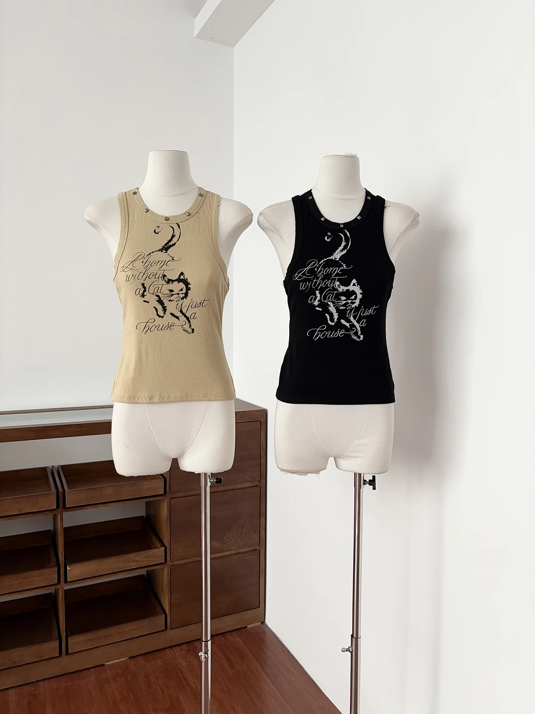 Summer 2026 American Style Hot Girl High Street Short Sleeveless Slim Fit Printed Top Women's Vest Fashion Polyester Fiber
Summer 2026 American Style Hot Girl High Street Short Sleeveless Slim Fit Printed Top Women's Vest Fashion Polyester Fiber