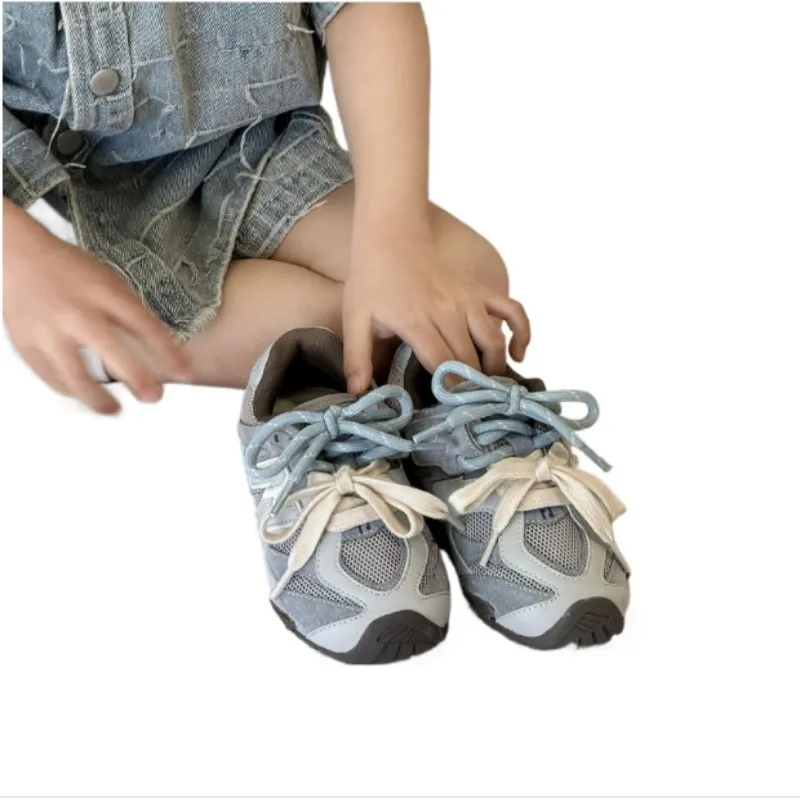 Children's sports shoes spring summer 2025 retro style single mesh breathable casual shoes boys girls soft soled panel shoes
Children's sports shoes spring summer 2025 retro style single mesh breathable casual shoes boys girls soft soled panel shoes