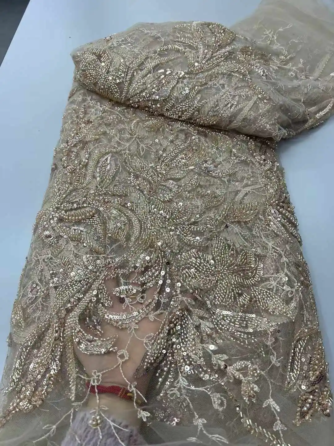 Luxury Golden African Handmade Sequins Net Pearls Lace Fabric 2025 Top French Heavy Beaded Tulle Lace Fabric For Bridal Wedding
Luxury Golden African Handmade Sequins Net Pearls Lace Fabric 2025 Top French Heavy Beaded Tulle Lace Fabric For Bridal Wedding