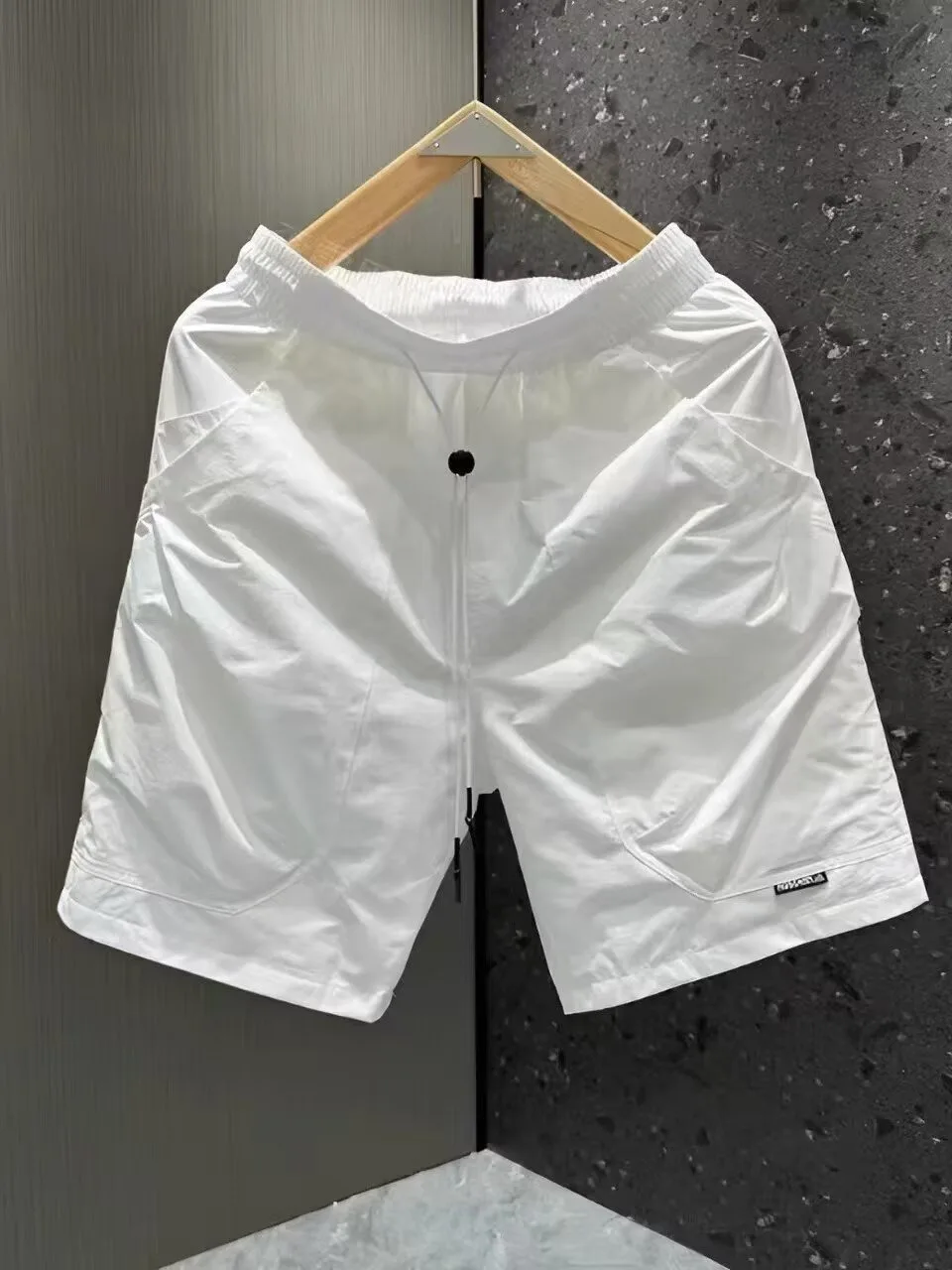Men's Summer Thin Quick Dry Five-Quarter Casual Shorts Fashionable Loose Fit Polyester Workwear Shorts for Outdoor Activities
Men's Summer Thin Quick Dry Five-Quarter Casual Shorts Fashionable Loose Fit Polyester Workwear Shorts for Outdoor Activities