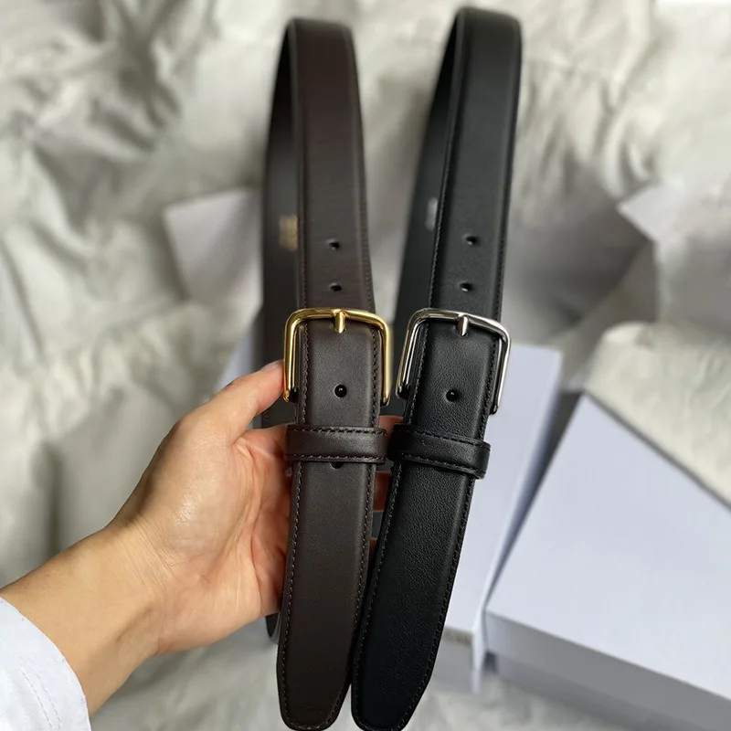 New Top Layer Cowhide Leather Belt Retro Fashion Simple Style Silver Metal Buckle Belt for Women
New Top Layer Cowhide Leather Belt Retro Fashion Simple Style Silver Metal Buckle Belt for Women
