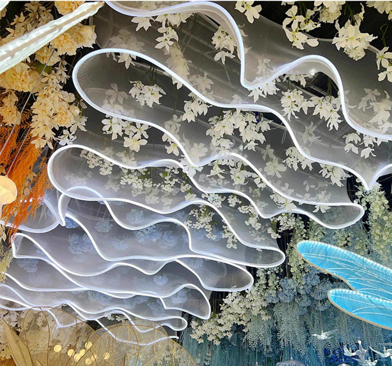 30-метровые романтические шторы-гирлянды для потолка, для кемпинга, ужинов на открытом воздухе, декораций, создания атмосферы на свадьбах и украшения потолка
30-метровые романтические шторы-гирлянды для потолка, для кемпинга, ужинов на открытом воздухе, декораций, создания атмосферы на свадьбах и украшения потолка