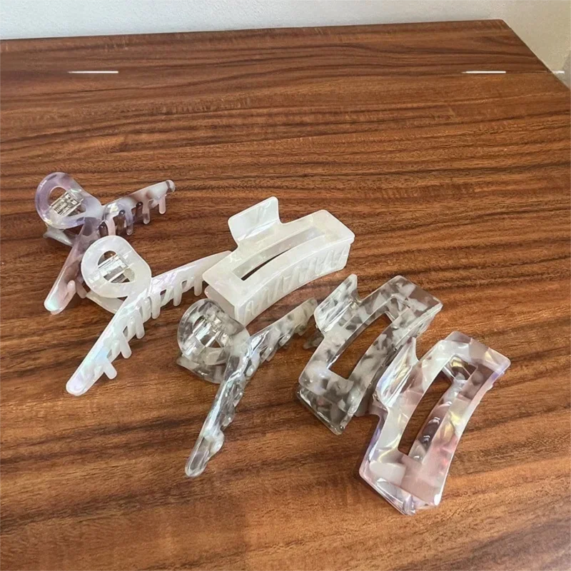 Korean Acetate Hair Clip French Vintage Color Back-of-Head Grab Clip Simple Updo Shark Clip Hair Accessory for Women
Korean Acetate Hair Clip French Vintage Color Back-of-Head Grab Clip Simple Updo Shark Clip Hair Accessory for Women