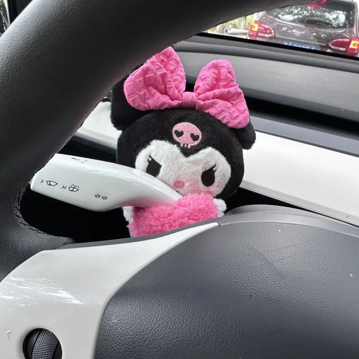 Sanrio Cute Kuromi Car Hand-gear Decoration Plush Seat Belt Protective Cover Paper Box Rearview Mirror Love Pendant Gift
Sanrio Cute Kuromi Car Hand-gear Decoration Plush Seat Belt Protective Cover Paper Box Rearview Mirror Love Pendant Gift