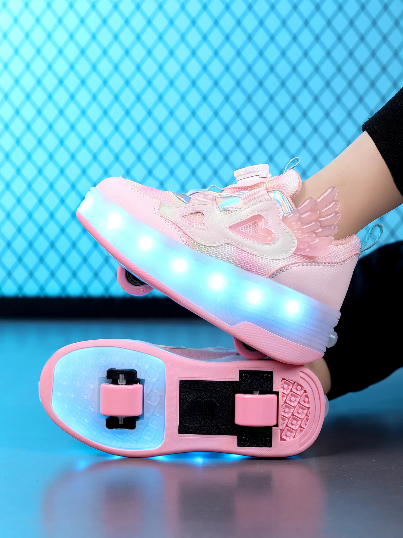 Fashion Heart Shaped Pattern LED Lighting Sports Shoes for Children And Teenagers Upgraded Stability Version
Fashion Heart Shaped Pattern LED Lighting Sports Shoes for Children And Teenagers Upgraded Stability Version