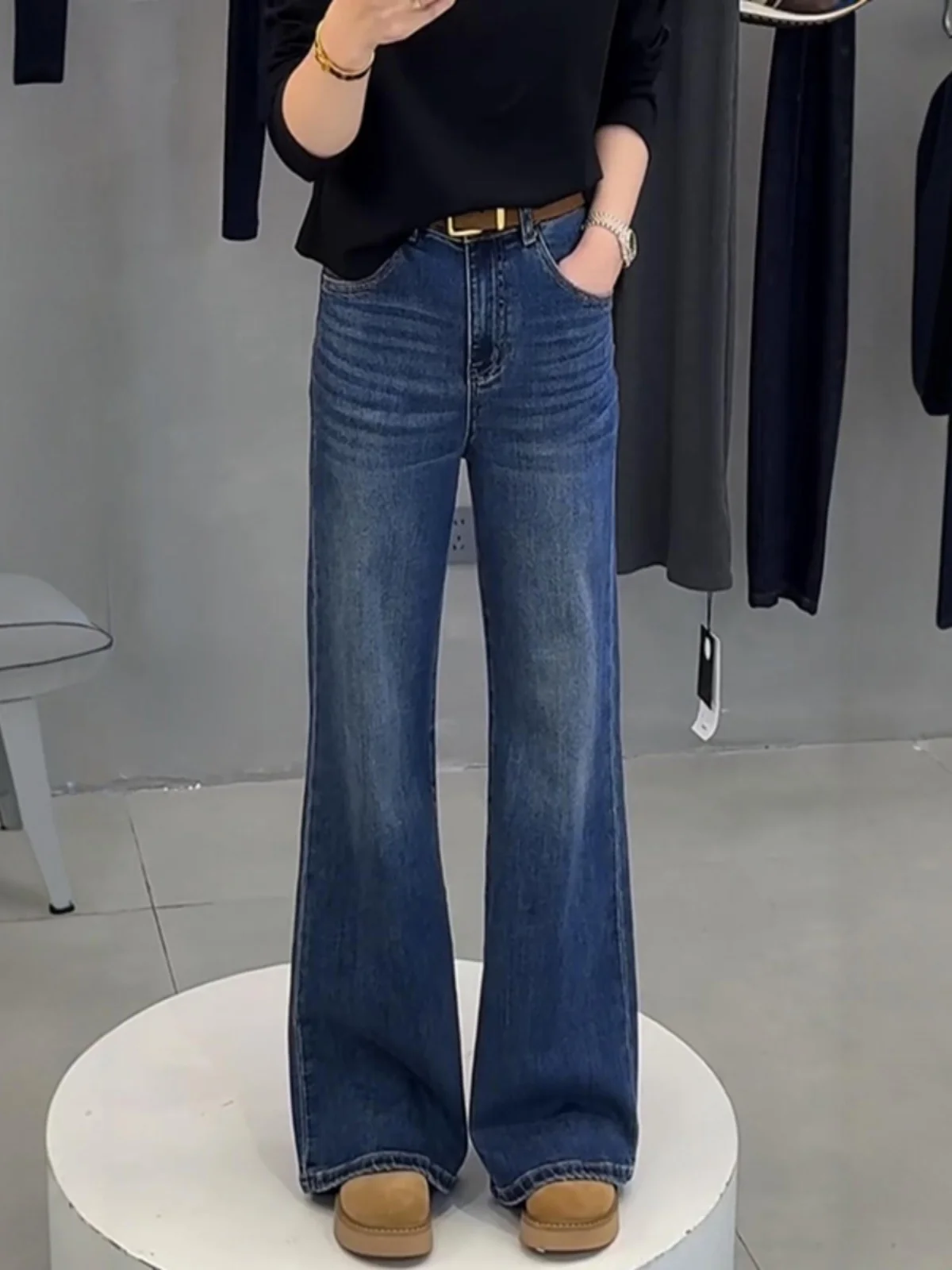 High Waist Elastic Straight Leg Bell Bottom Jeans plus Size Women's Spring Casual High Waist Wide Leg Floor Length Pants
High Waist Elastic Straight Leg Bell Bottom Jeans plus Size Women's Spring Casual High Waist Wide Leg Floor Length Pants