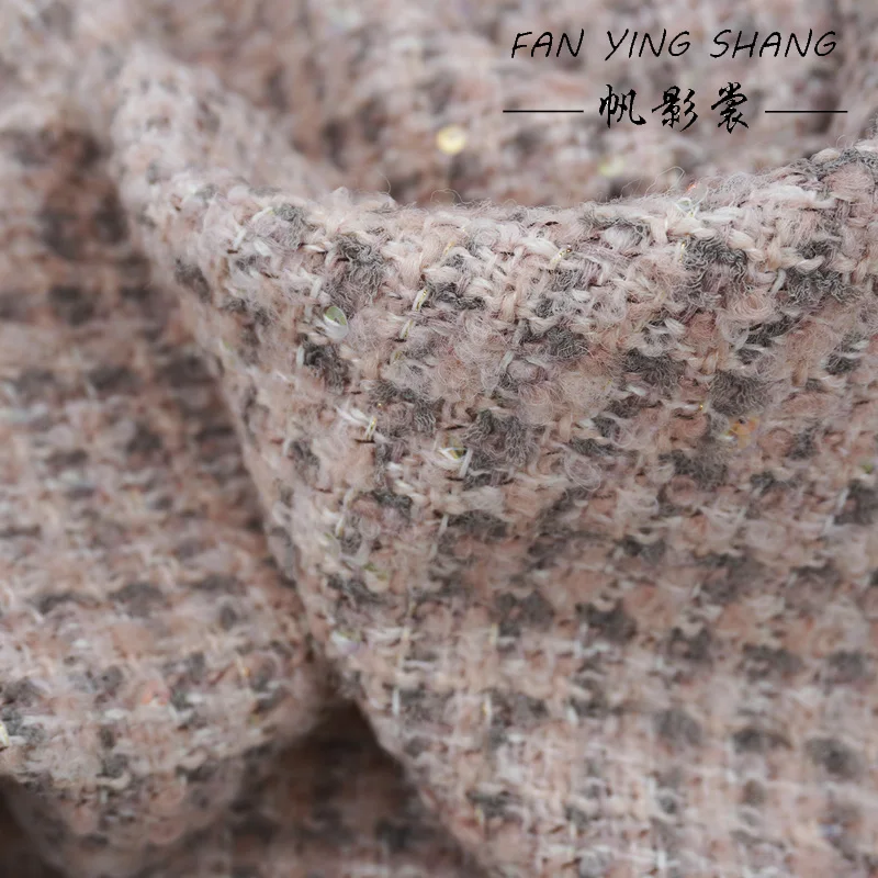 2025 Lotus Root Pink Gray Sequins High Wool Tweed Fabric For Coat Telas Costura Tissus Couture ткань Sewing Stoffe Tecido
2025 Lotus Root Pink Gray Sequins High Wool Tweed Fabric For Coat Telas Costura Tissus Couture ткань Sewing Stoffe Tecido